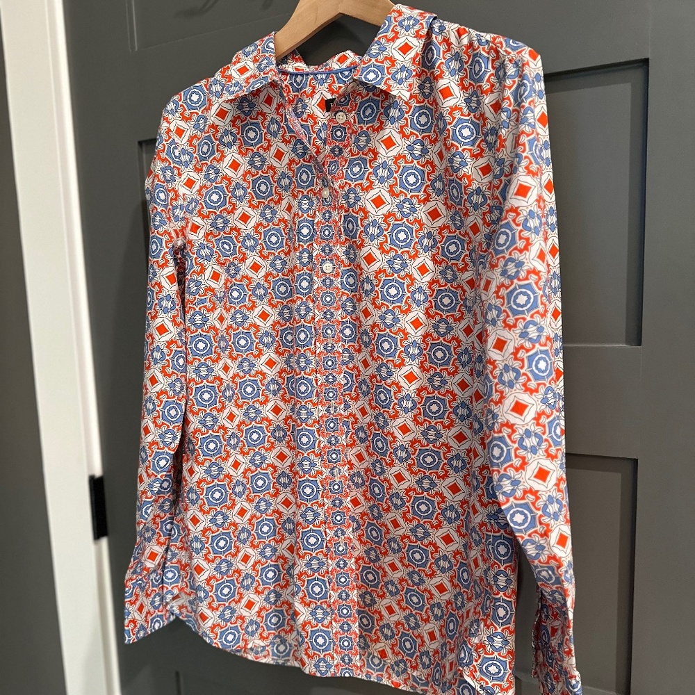 Talbots Button-Down Shirt (women's M)